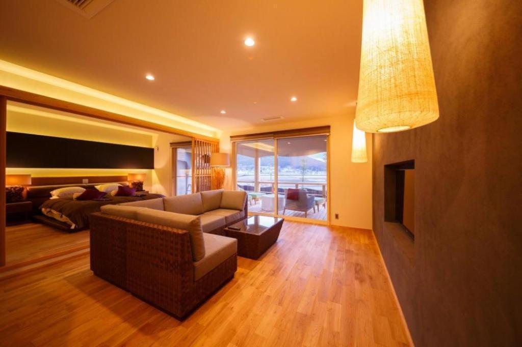 ยูฟูอิง ลักชัวรี วิลลา - ซากูโระ - Hotel ยูฟุอิน ภายนอก รูปภาพ